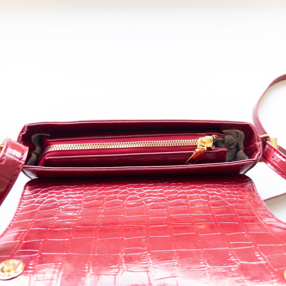 Structured Red Faux Croc Embossed Shoulder & Crossbody Bag / Purse NWT - Picture 4 of 6